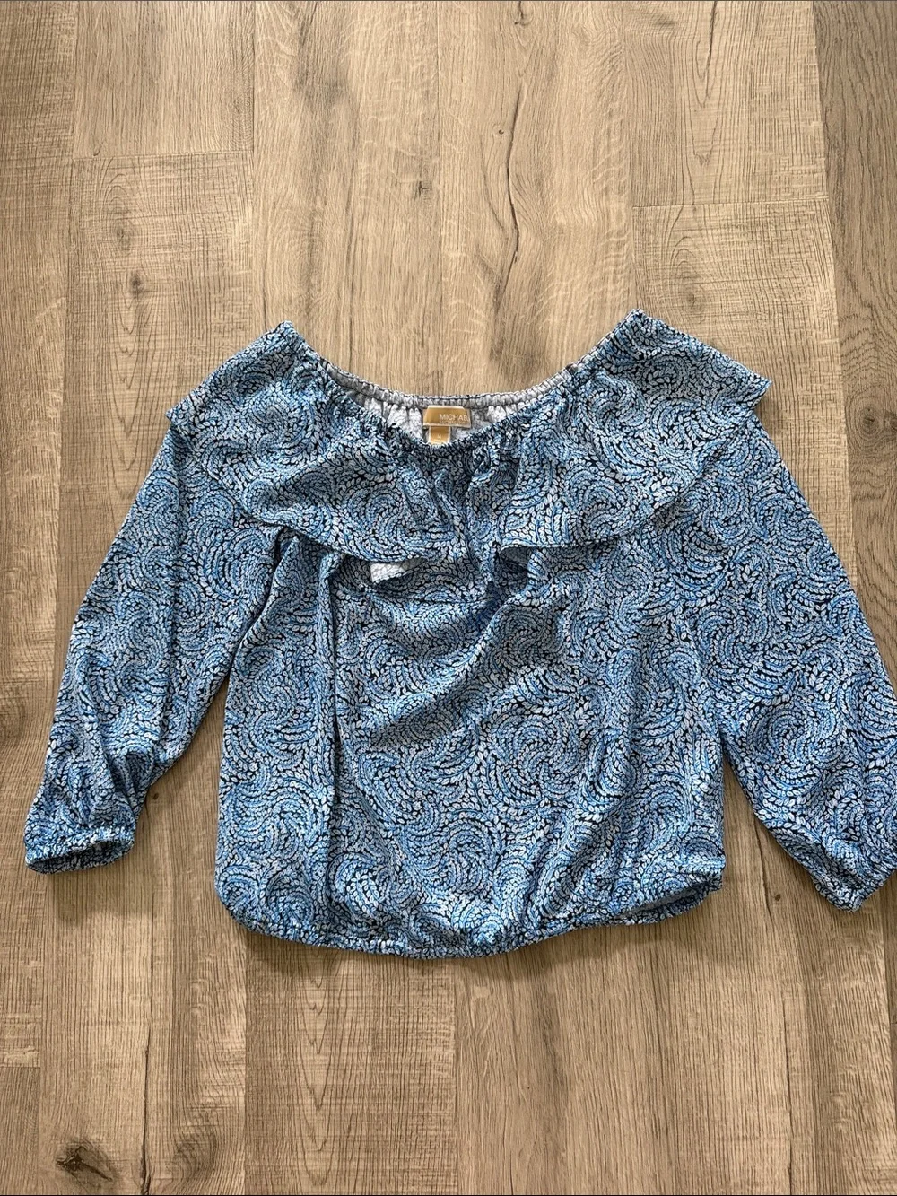 Michael Kors Off-Shoulder/ or on shoulder Blue Patterned Women's Top.